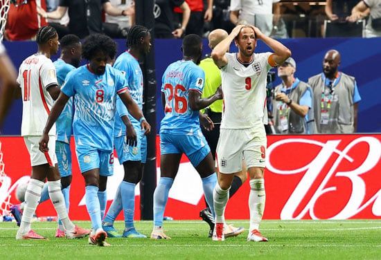 إنجلترا تتأهل دور الـ 16 في كأس العالم بثنائية ضد الكونغو الديموقراطية.. صور
