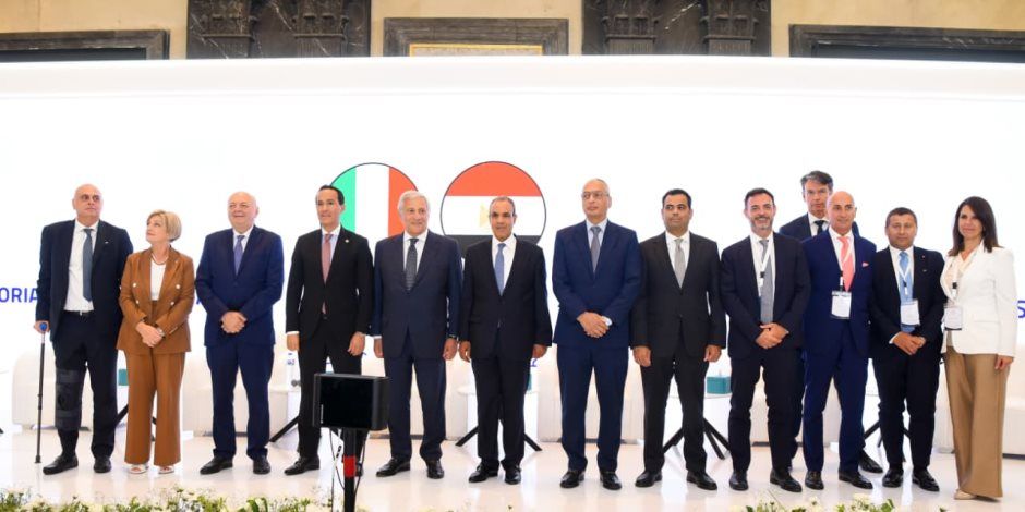 وزيرا خارجية مصر وإيطاليا يشاركان في أعمال منتدى الأعمال المصري - الإيطالي