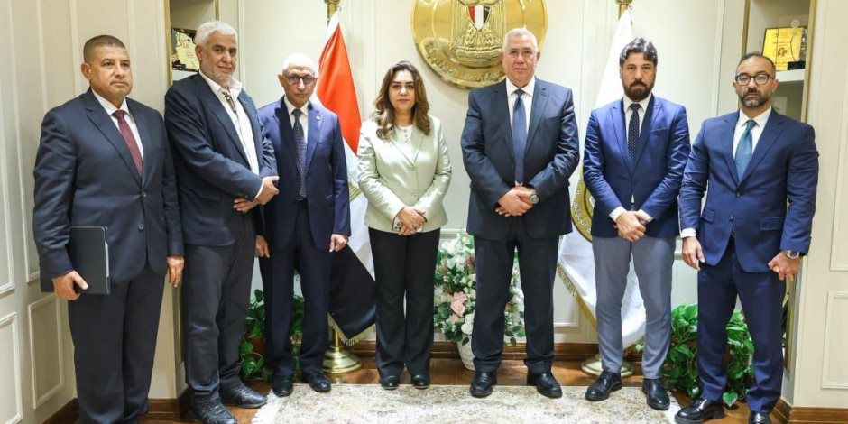 وزيرة التنمية المحلية والبيئة ومحافظ شمال سيناء يشهدان توقيع عقدي تعاون مع شركة «إيتوس» لدعم منظومة المخلفات بمدينة العريش
