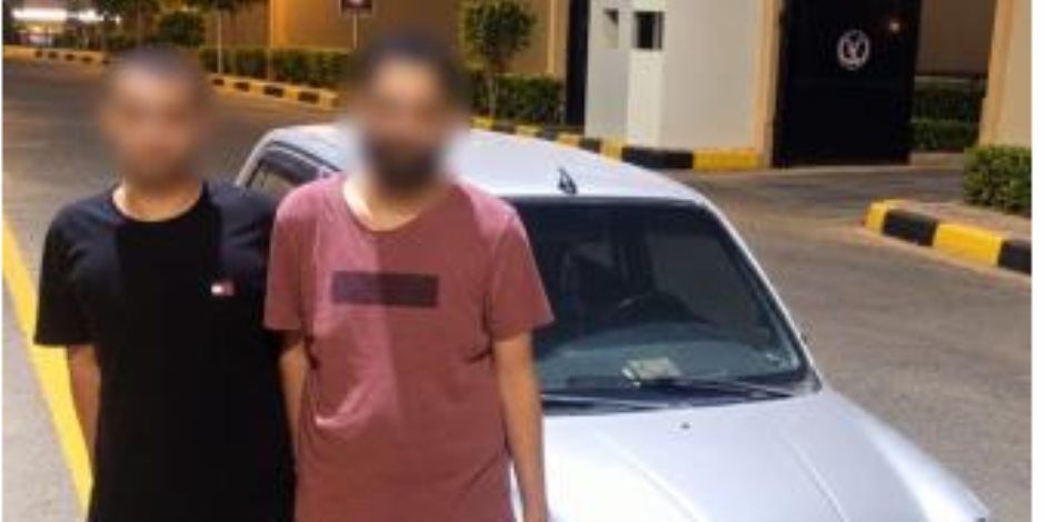 ضبط تاجر وطالب استغلا الكارت الإئتمانى الخاص بموظف فى إجراء عمليات شراء عقب فقده بالقليوبية