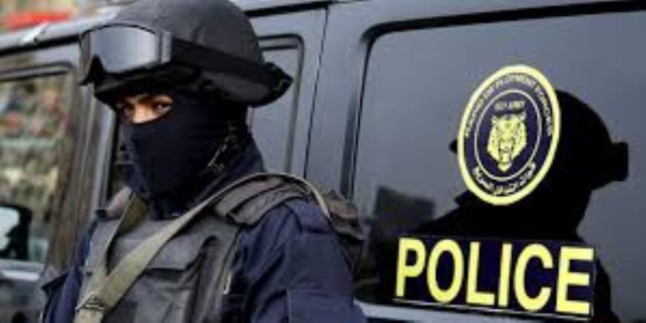 ضبط أحد الأشخاص بالمنيا لقيامه بالنصب والاحتيال على المواطنين والاستيلاء على أموالهم
