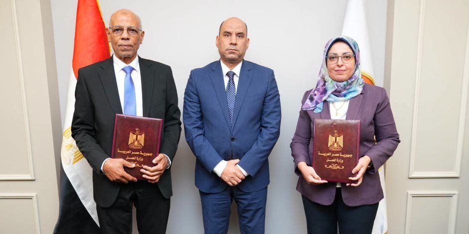 وزير العمل يشهد توقيع بروتوكول تعاون مع "صندوق الخدمات الاجتماعية والصحية والثقافية"
