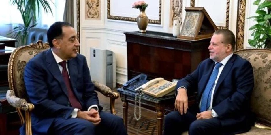 رئيس الوزراء يلتقى محافظ البنك المركزى في إطار التنسيق الدوري بالملفات الاقتصادية