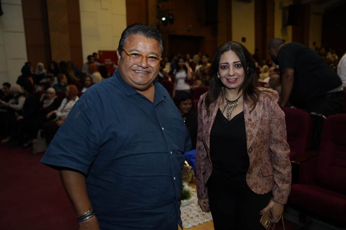 انطلاق مهرجان إيزيس الدولي لمسرح المرأة بحضور النجوم أقيم مساء الجمعة 25 سبتمبر حفل افتتاح الدورة الرابعة من مهرجان إيزيس الدولي لمسرح المرأة.شهد حفل الافتتاح حضو إقرأ المزيد