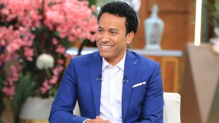سامح حسين يطمئن جمهوره على صحته بعد خروجه من العناية المركزة حرص الفنان سامح حسين على طمأنة جمهوره ومحبيه على تطورات حالته الصحية عقب الوعكة التي تعرض لها في الأيام الما إقرأ المزيد