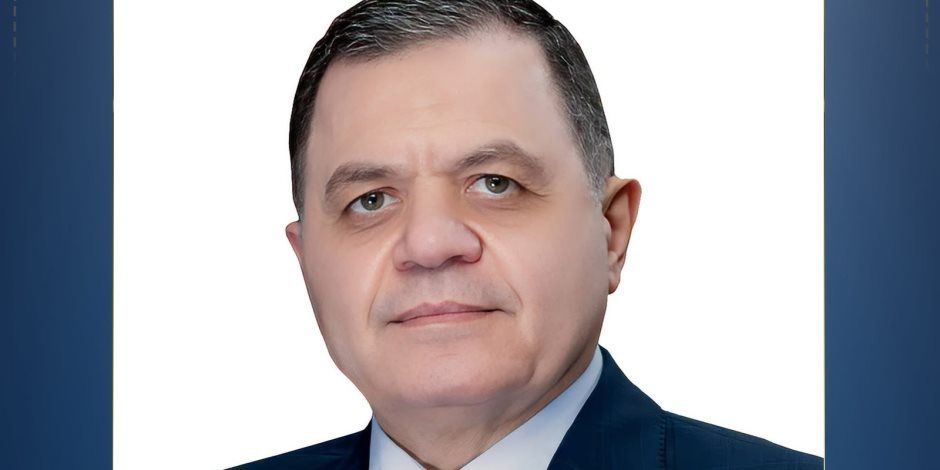 وزير الداخلية يهنئ الرئيس السيسي وقيادات القوات المسلحة بذكرى نصر أكتوبر