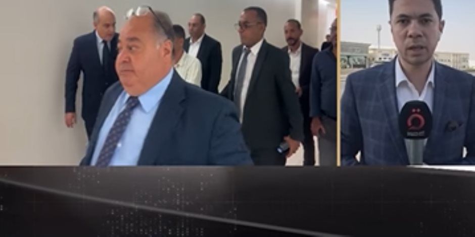 سفير مصر بالرياض يطمئن على حالة المصابين المصريين في السعودية
