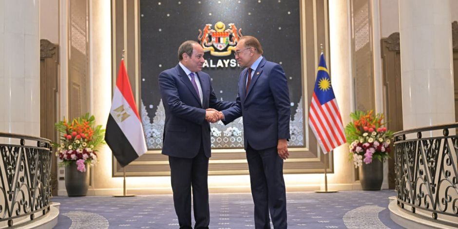 الرئيس السيسي يلتقي برئيس وزراء ماليزيا ويعقدان جلسة مباحثات موسعة لتعزيز العلاقات الثنائية