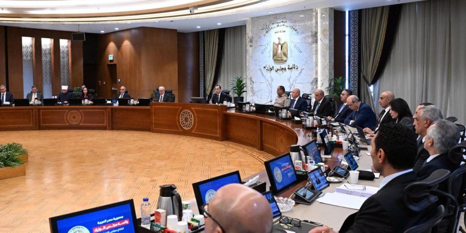 الحكومة تقر 8 قرارات جديدة لدعم مشروعات النقل واللوجستيات وتحلية المياه والاستثمار