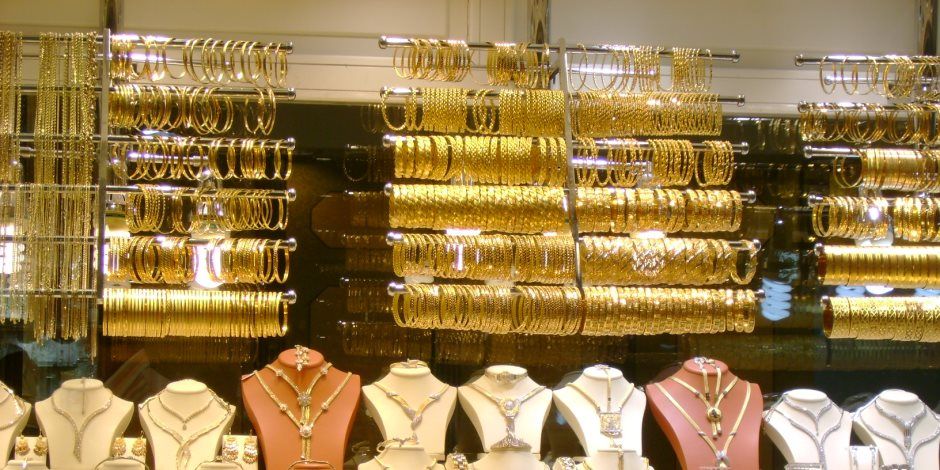 عيار 21 الآن بعد هبوط 50 جنيها .. تعرف علي سعر جرام الذهب اليوم الخميس في مصر