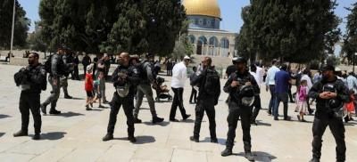 عشرات المستوطنين يقتحمون الأقصى