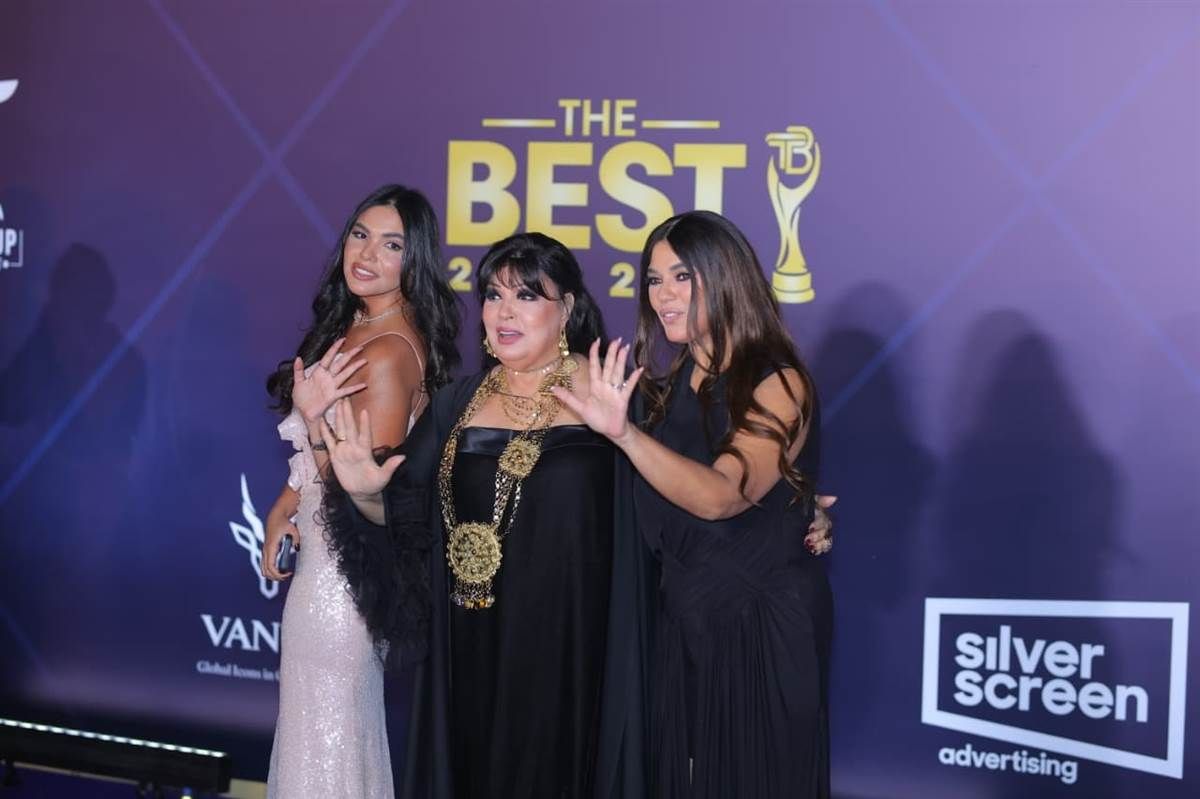 النجوم يتألقون في حفل جوائز The best أقيم مساء الإثنين 26 أكتوبر حفل توزيع جوائز The best تحت سفح الأهرمات.حضر الحفل عدد كبير من نجوم الفن والإعلا إقرأ المزيد