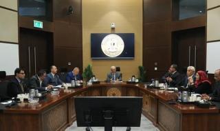 الحكومة تؤكد تعزيز الشراكة مع القطاع الخاص وتهيئة بيئة جاذبة للاستثمار