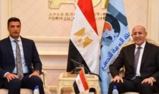 رئيس العربية للتصنيع ووزير الصناعة يبحثان الاستفادة من القدرات التصنيعية